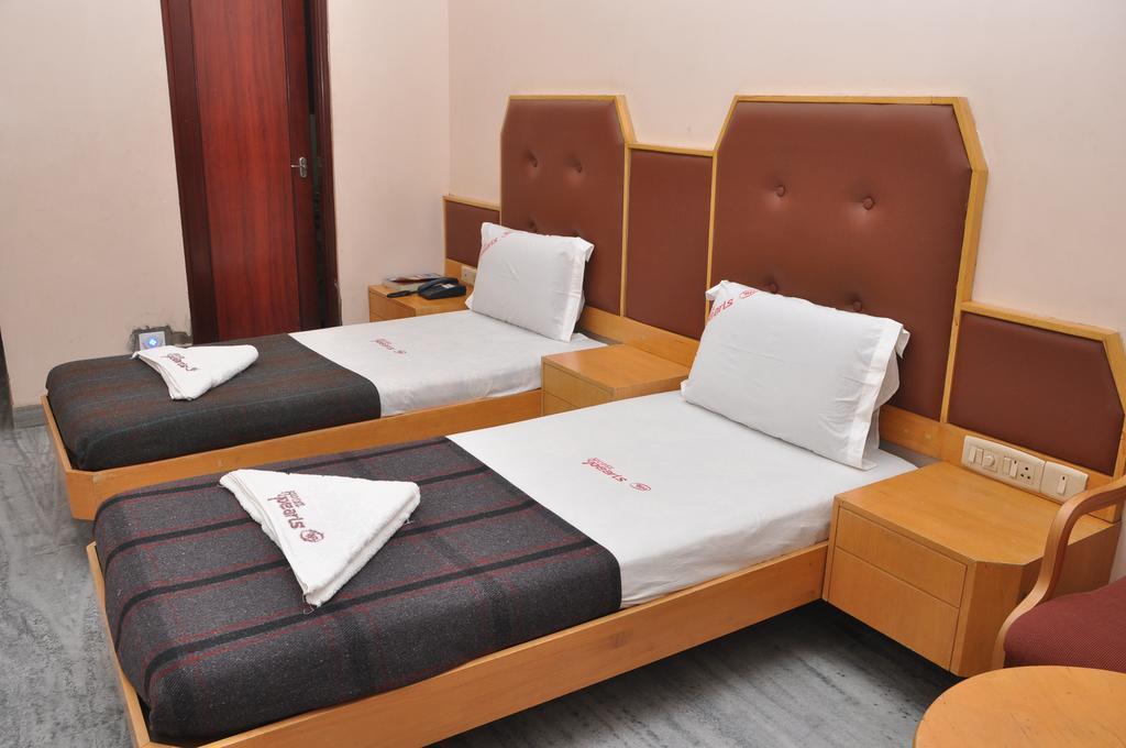 Hotel Pearls Madurai Rum bild