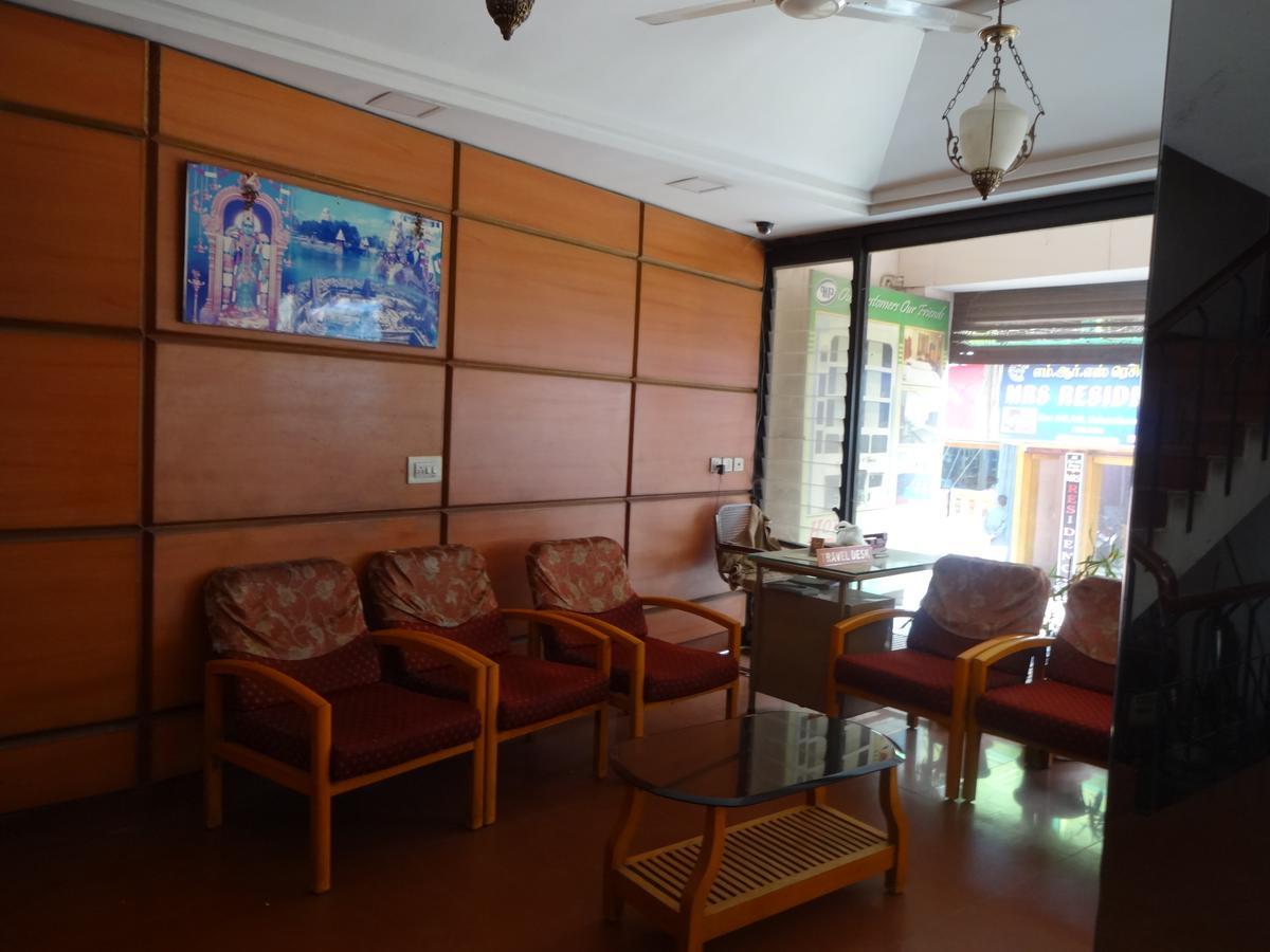 Hotel Pearls Madurai Exteriör bild